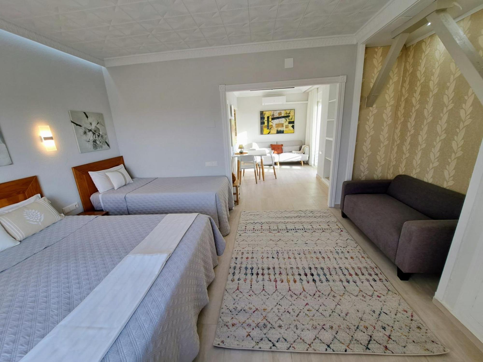 Alicante Skylights Apartments Quarto foto