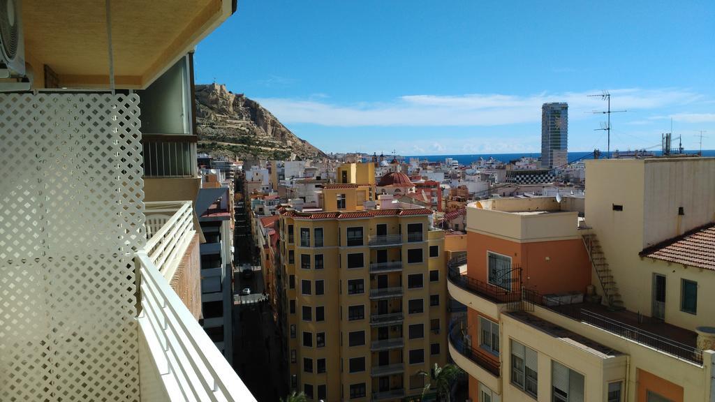 Alicante Skylights Apartments Quarto foto